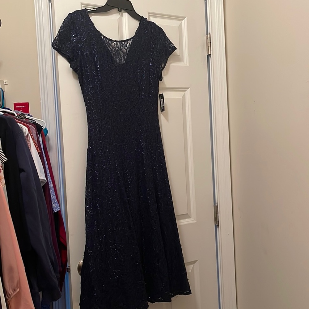 Brand New SLNY navy sequin formal dress, Size 8